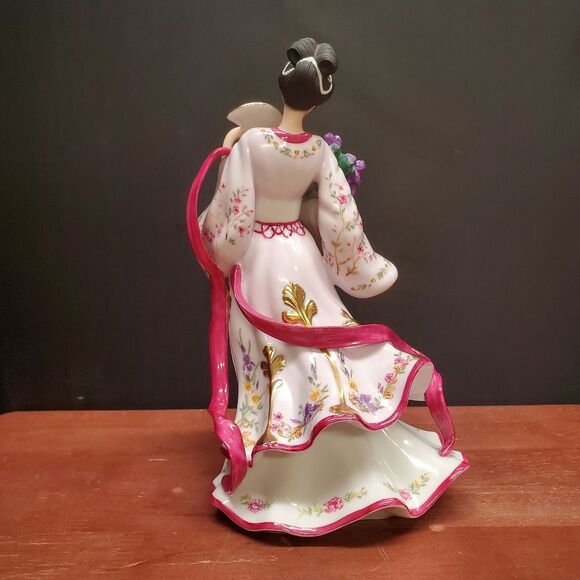 The Iris Princess by Lena Liu Porcelain Figurine The Danbury Mint - Picture 3 of 12